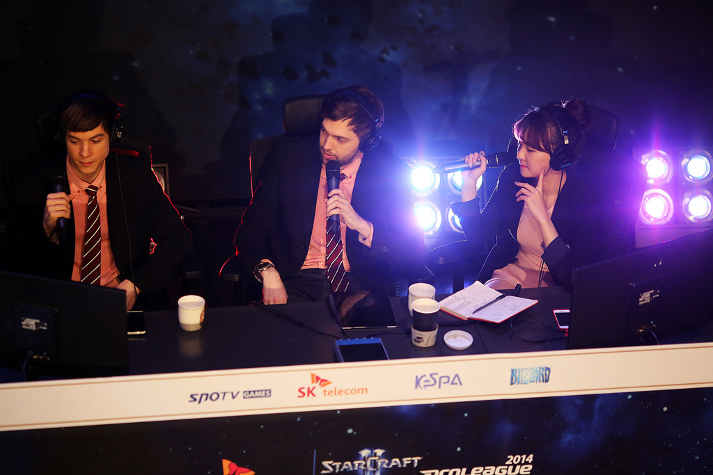 Proleague casting desk photo